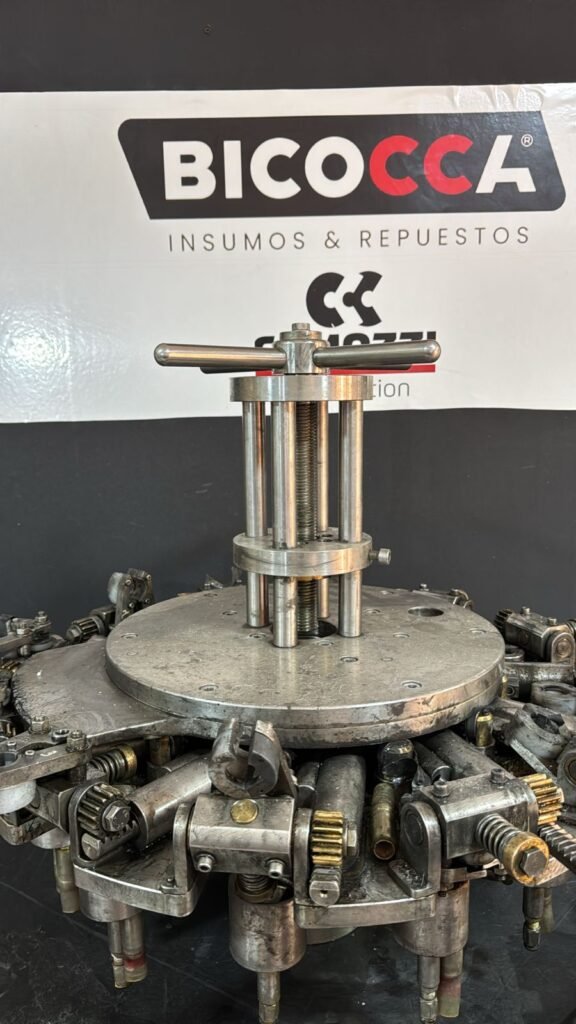 Repuestos para máquinas industriales: Llenadora, tapadora, etiquetadora, capsuladora, paletizadora, y para otras industrias alimenticias, petróleo, mineras, etc